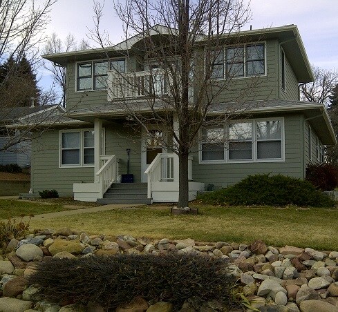 445 Grape Ave