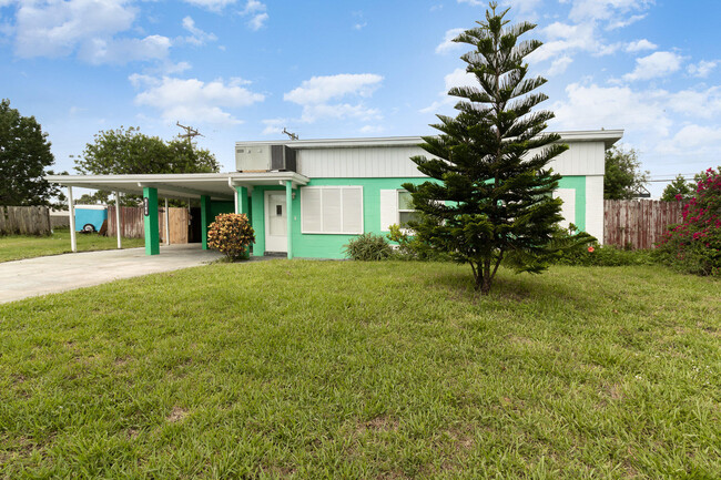 2125 Smathers Cir S in Melbourne, FL - Building Photo - Building Photo