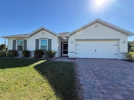 25181 Doredo Dr in Punta Gorda, FL - Building Photo