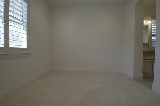 property at 4961 Ashville Dr