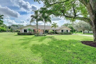 7120 Hialeah Ln in Parkland, FL - Building Photo - Building Photo