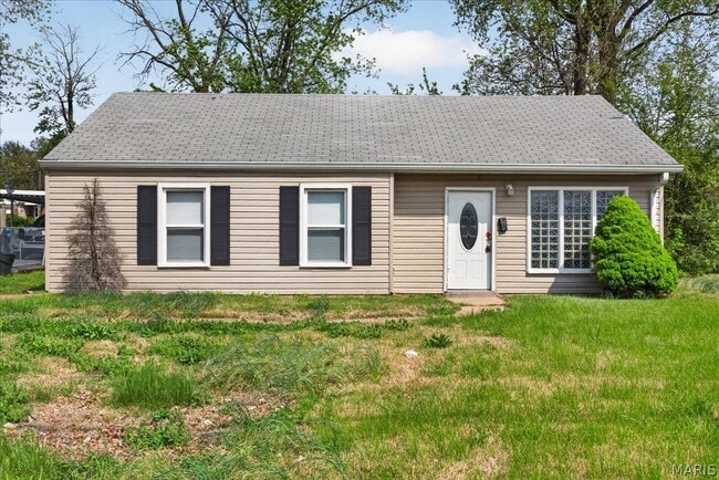 property at 6018 Evergreen Blvd