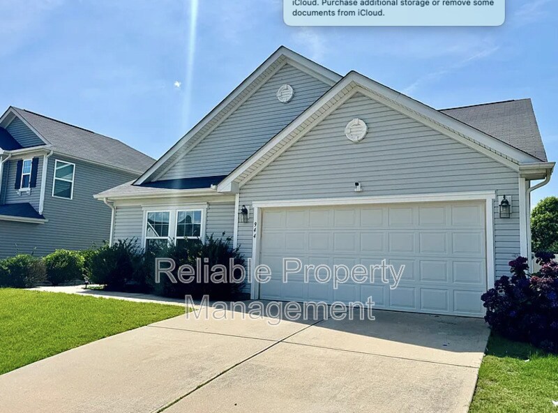944 Avondale Dr in Clayton, NC - Building Photo