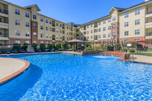 Mansions on the Plaza Apartments in Clayton, MO - Building Photo