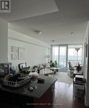 215-1215 Sherway Gardens Rd in Toronto, ON - Building Photo - Building Photo