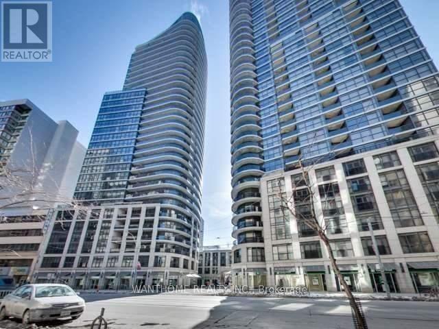25-325 Carlton St.