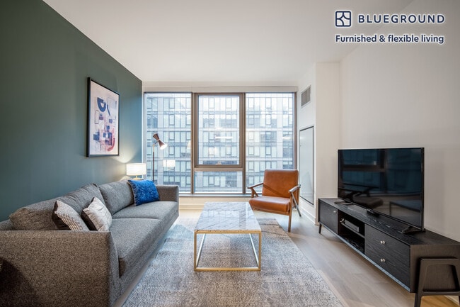 28 K St SE