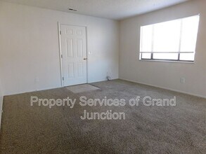 232 Crawford Ln in Palisade, CO - Building Photo - Building Photo