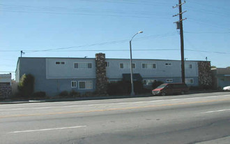 6221 Cherry Ave. Apartments