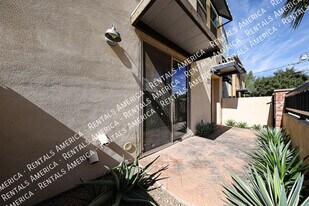 1406 W Main St in Mesa, AZ - Building Photo