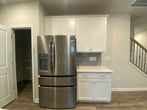 Room in Townhome on Cottage Crest Ln in Charlotte, NC - Building Photo - Building Photo