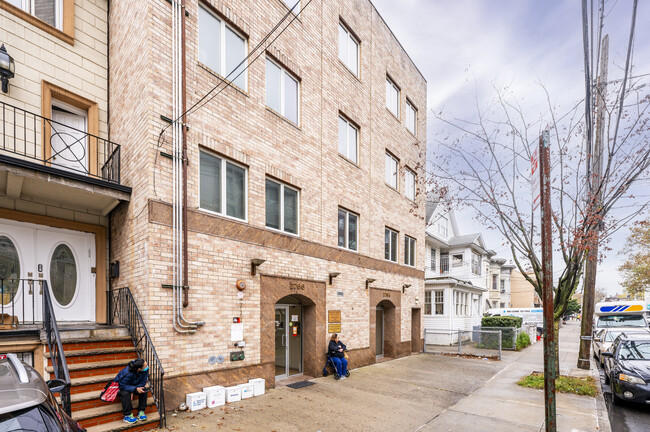 1764 E 12th St in Brooklyn, NY - Building Photo - Building Photo