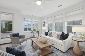 Society at Laurens in Charleston, SC - Foto de edificio - Building Photo