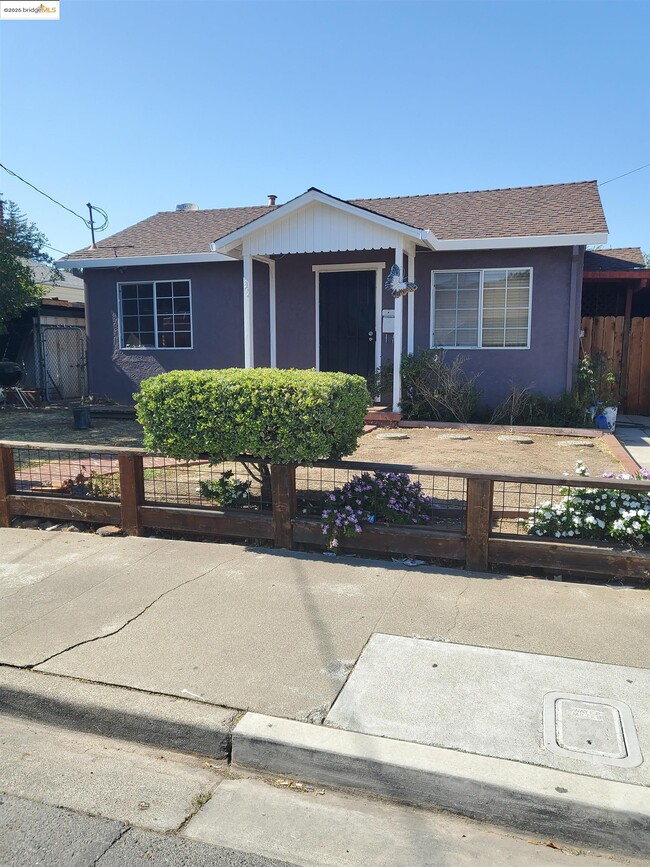 property at 35 E 16th St