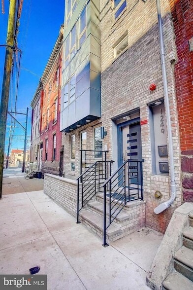 1249 N 17th St in Philadelphia, PA - Building Photo - Building Photo
