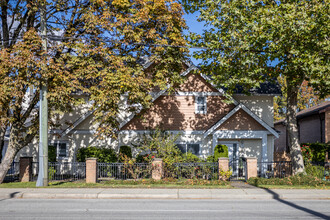 Cambie Gardens in Richmond, BC - Building Photo - Building Photo