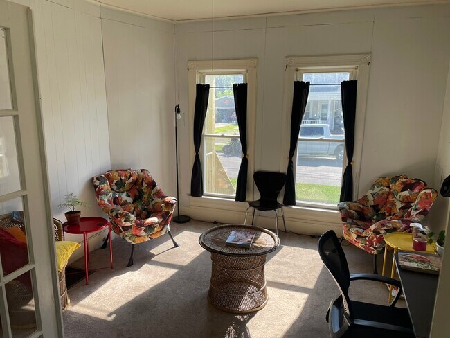 121 N 8th St, Unit 121 N 8th St Upper in Olean, NY - Building Photo - Building Photo