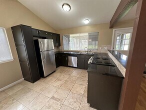 13314 Perthshire St in Austin, TX - Building Photo - Building Photo