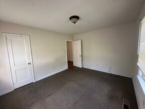 309 S Valencia Dr in Albany, GA - Building Photo - Building Photo