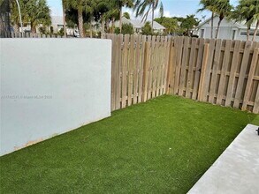 10397 SW 209th Ln in Cutler Bay, FL - Building Photo - Building Photo