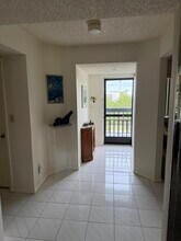 6698 10th Ave N in Greenacres, FL - Building Photo - Building Photo