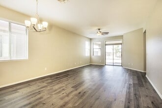 6920 W Alta Vista Rd in Phoenix, AZ - Building Photo - Building Photo