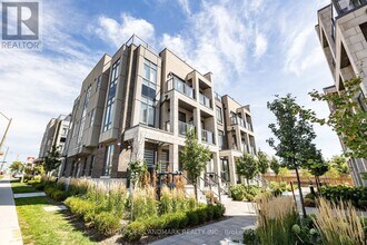 717 Lawrence Ave W in Toronto, ON - Building Photo - Building Photo