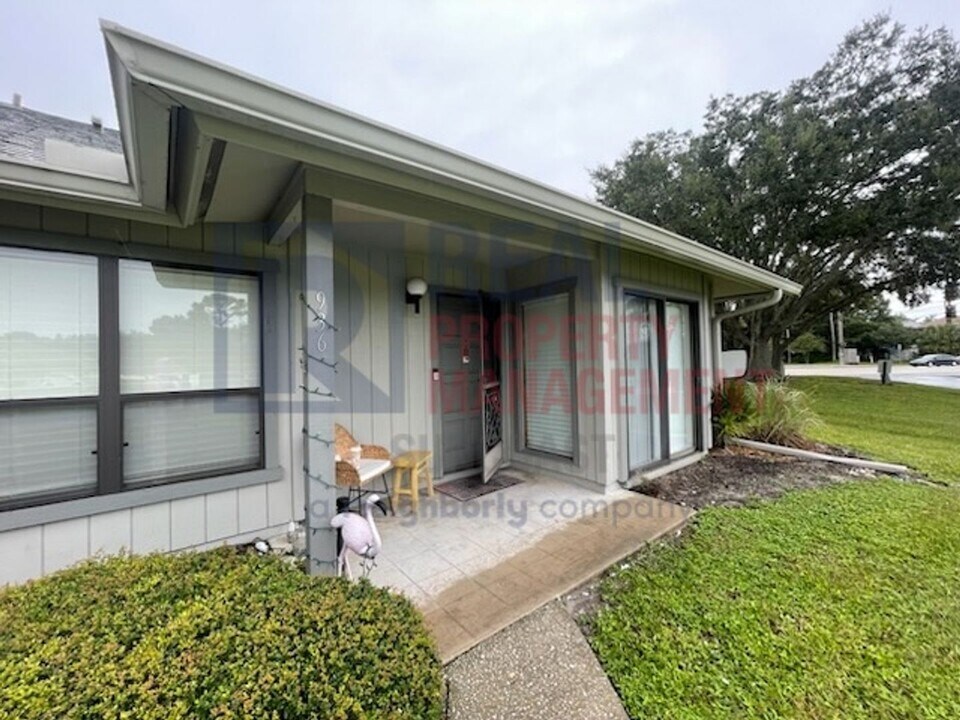 936 N Beneva Rd in Sarasota, FL - Building Photo