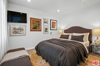 6438 Rhea Ave in Reseda, CA - Building Photo - Building Photo