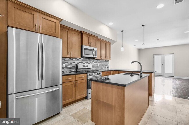 property at 2050 Frankford Ave