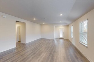 2129 Rosemary Wy in Anna, TX - Foto de edificio - Building Photo