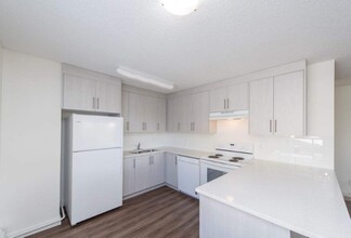 Bridgeland Apartments in Calgary, AB - Building Photo - Building Photo