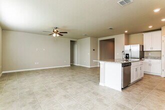 5292 Sanders Oak Trl in St. Cloud, FL - Building Photo - Building Photo
