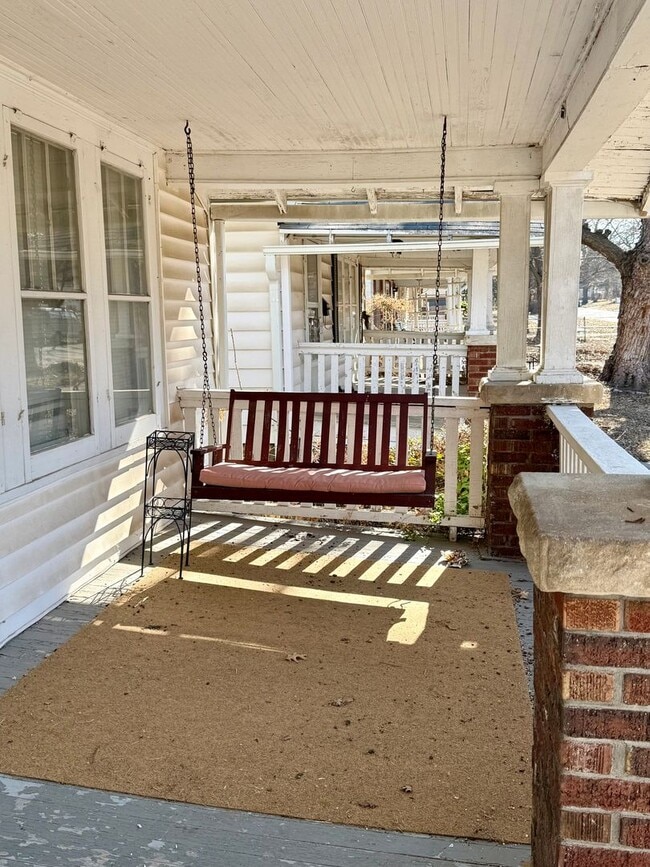 1716 SW Lane St in Topeka, KS - Building Photo - Building Photo