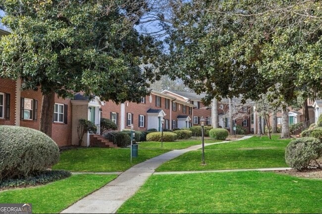property at 4282 Roswell Rd NE
