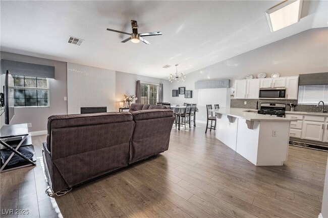 property at 5516 Honey Mesquite Ln