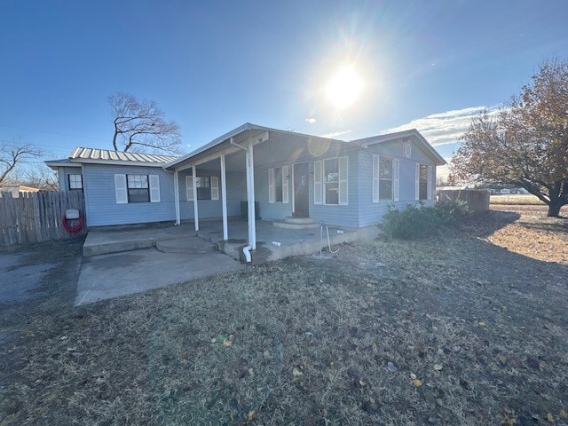 property at 206 Fishermans Dr