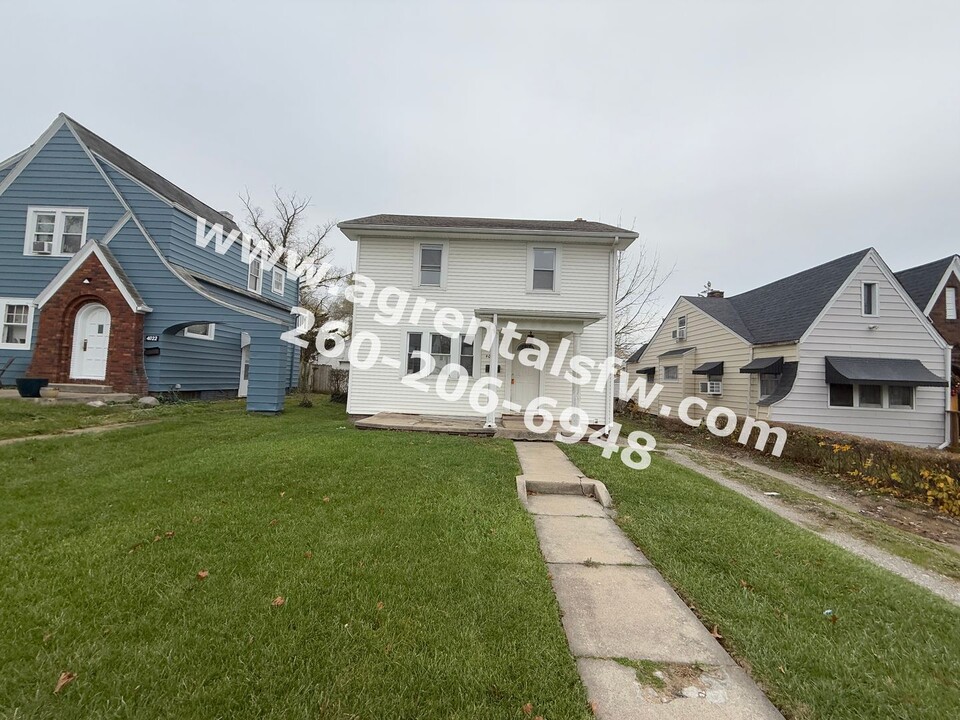 4018 Weisser Park Ave in Fort Wayne, IN - Building Photo