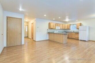 4773 Glasgow Dr in Fairbanks, AK - Building Photo - Building Photo