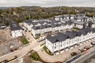 The Aria Townhomes in Nashville, TN - Building Photo - Building Photo