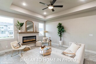 3302 NE Fawn Ln in Ankeny, IA - Building Photo - Building Photo