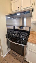 2010 Leeann Dr in Austin, TX - Building Photo - Building Photo