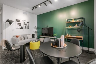 200 N Toluca St in Los Angeles, CA - Building Photo - Building Photo