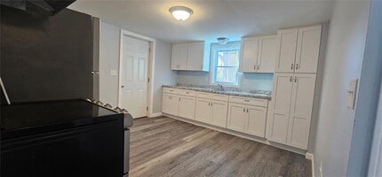 22 Agnes St in West Warwick, RI - Building Photo - Building Photo