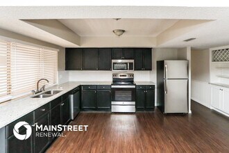 710 Bluebonnet Dr in Grand Prairie, TX - Building Photo - Building Photo