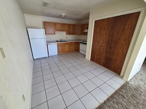 2433 E 21st St in Clovis, NM - Building Photo - Building Photo