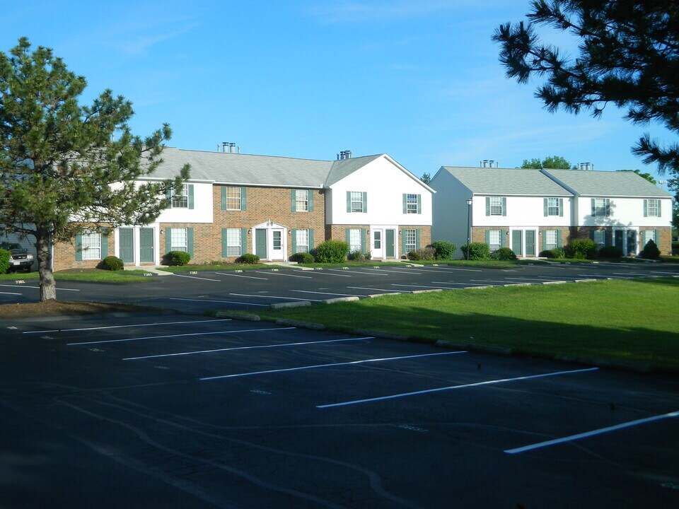 7400 Chaparral Rd, Unit 7400 in Columbus, OH - Building Photo
