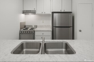 95 Red Rock Way in San Francisco, CA - Building Photo - Building Photo