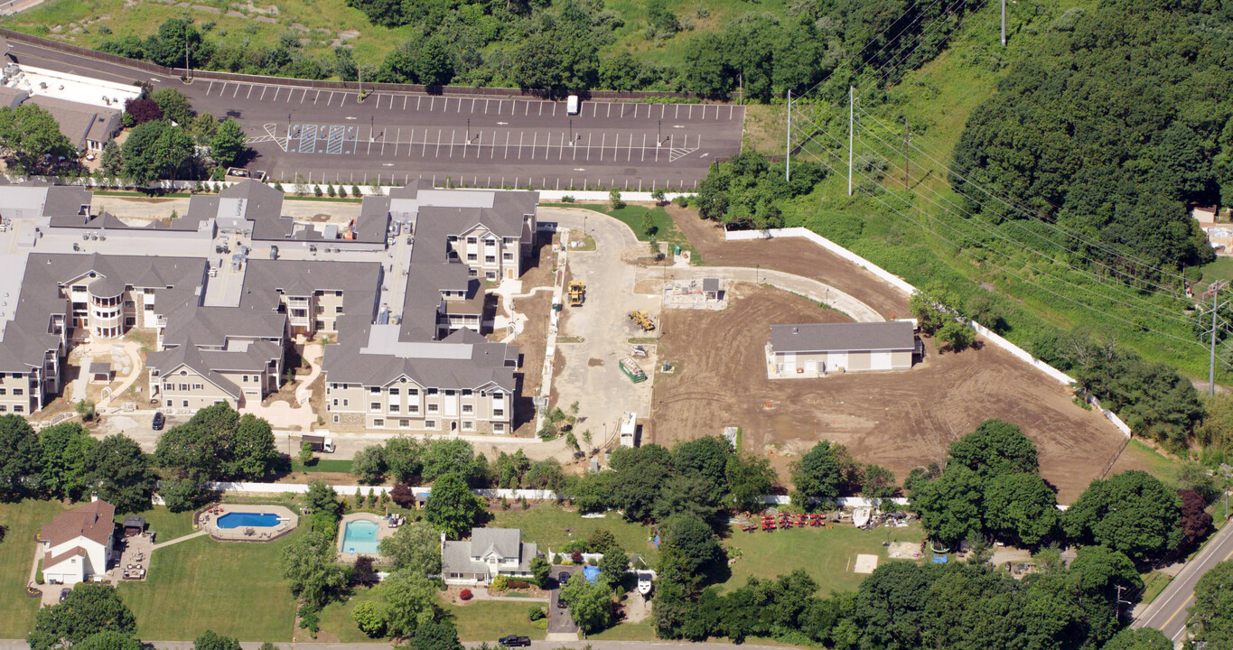 Brightview Port Jefferson in Port Jefferson Station, NY - Foto de edificio