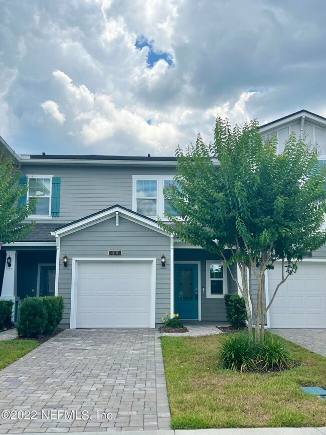 property at 46 Pindo Palm Dr